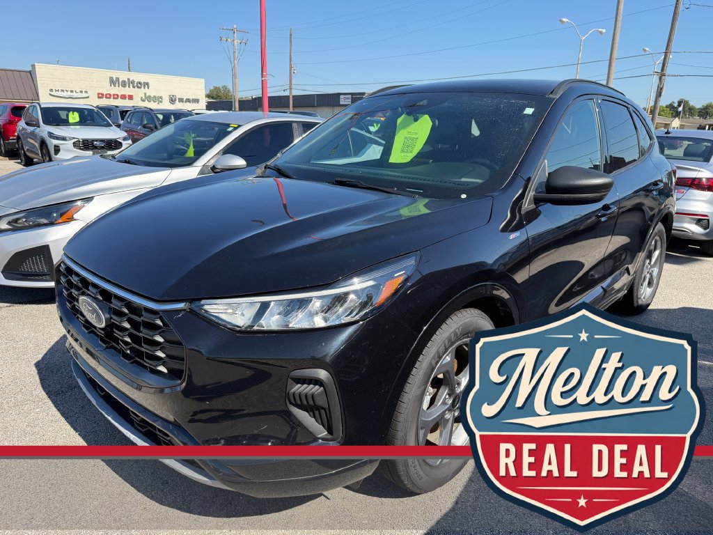Used 2023 Ford Escape ST-Line w/ Tech Pack #1 FWD image 1