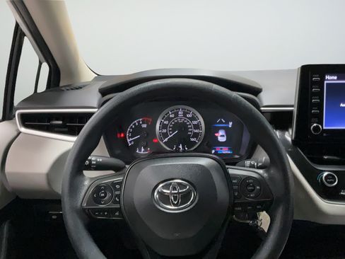 Used 2021 Toyota Corolla LE FWD image 14