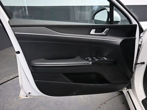 Used 2025 Kia K5 LXS FWD image 17