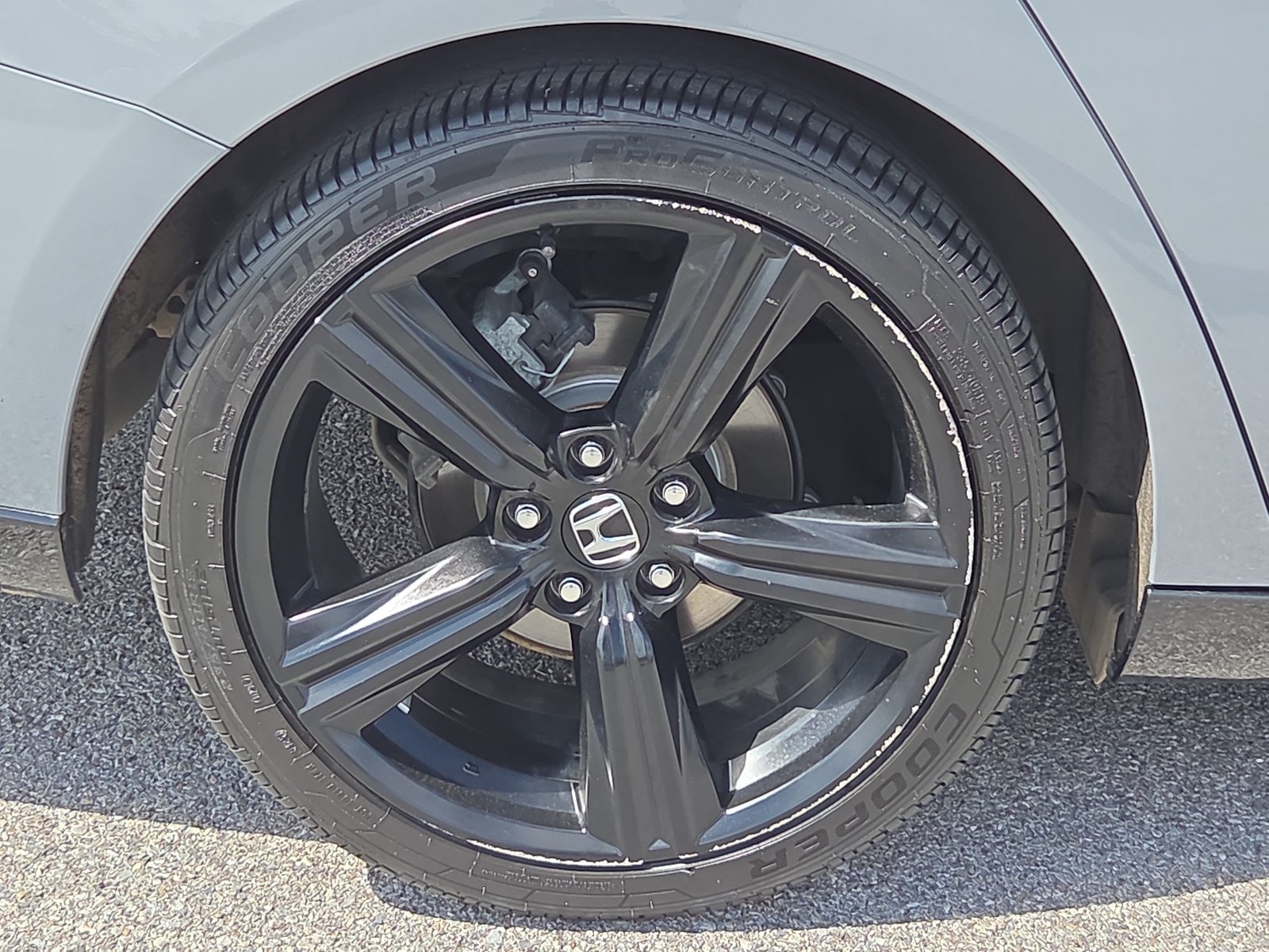 Used 2024 Honda Accord Sport image 7