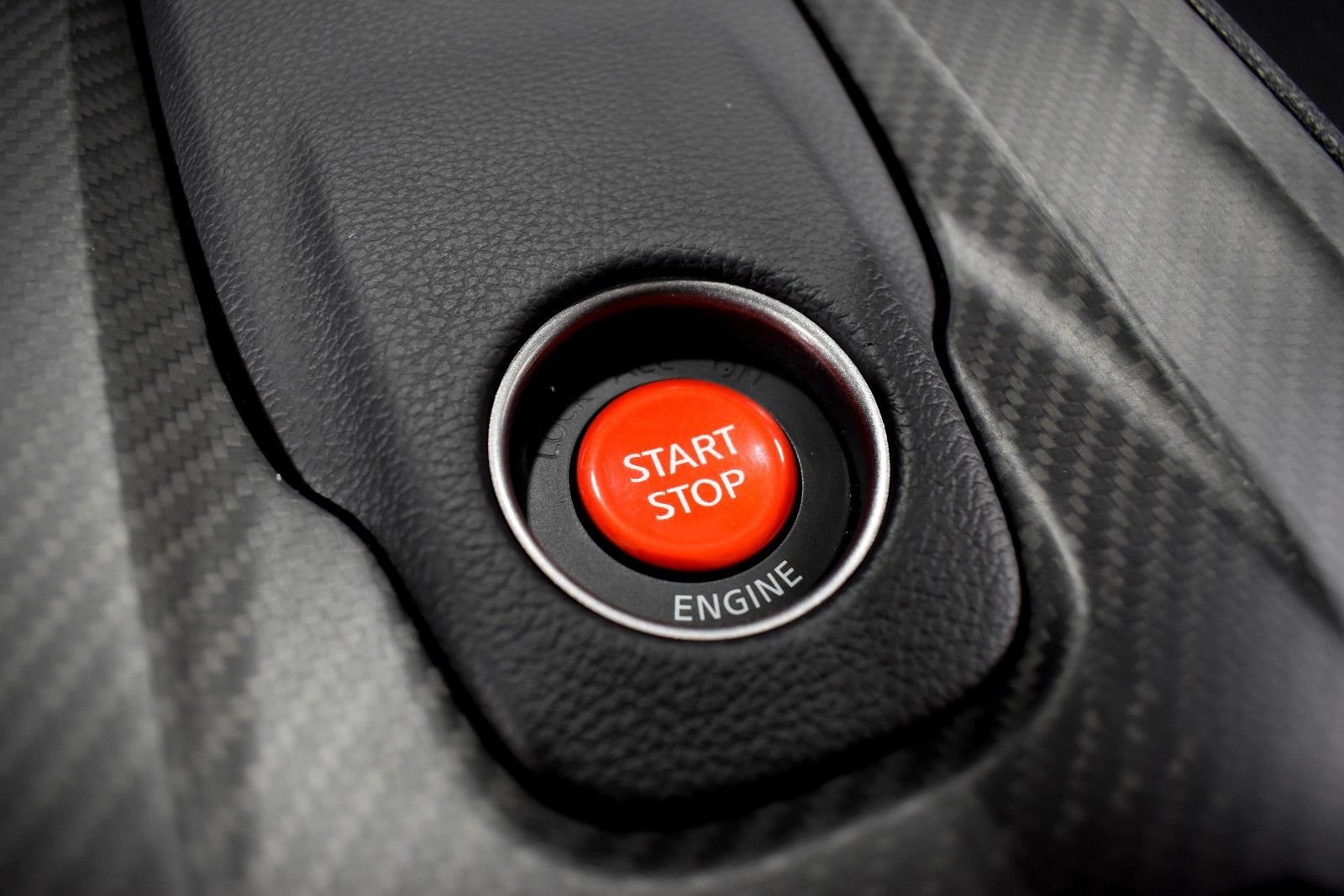 Used 2009 Nissan GT-R Premium AWD/4WD image 28