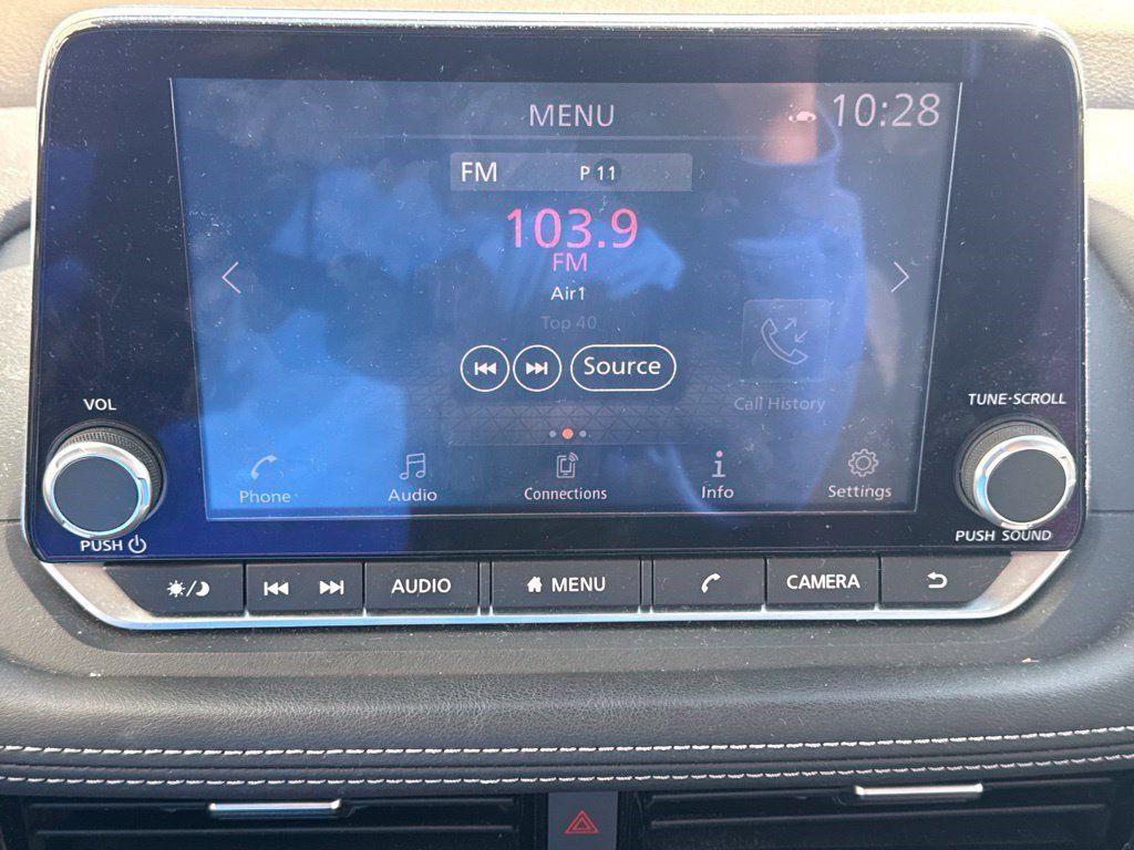 Used 2021 Nissan Rogue SV AWD/4WD image 21