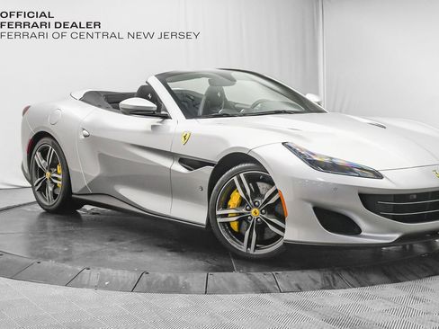 Used 2019 Ferrari Portofino image 1