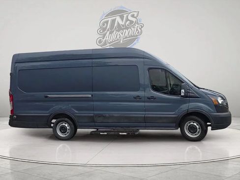 Used 2019 Ford Transit 250 148 High Roof Extended RWD image 4