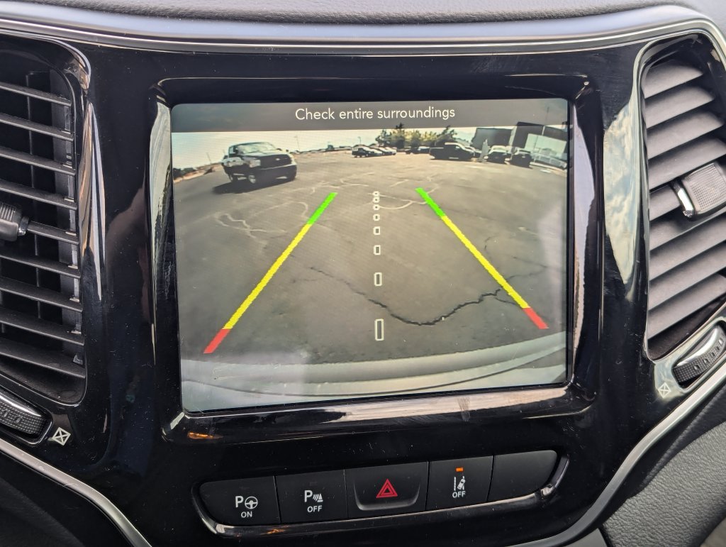 Used 2021 Jeep Cherokee Limited AWD/4WD image 15