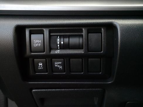 Used 2019 Subaru Impreza 2.0i Limited image 27