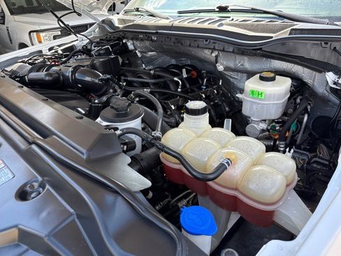 Used 2020 Ford F550 2WD Regular Cab Super Duty image 36