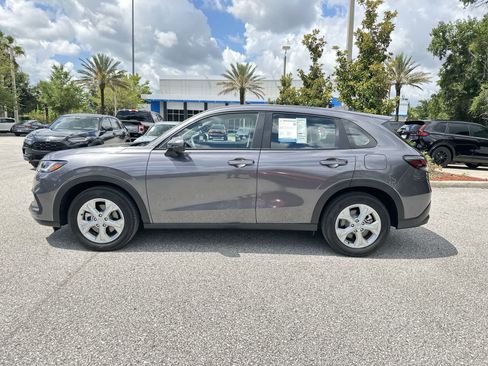 Used 2025 Honda HR-V LX image 3