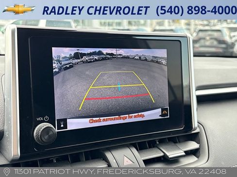 Used 2023 Toyota RAV4 XLE AWD/4WD image 9
