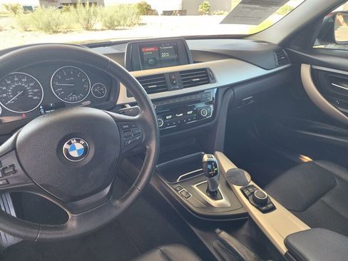Used 2018 BMW 320i Sedan w/ Convenience Package image 51