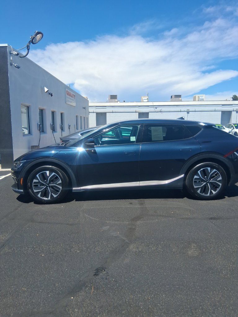 Used 2024 Kia EV6 Light RWD image 2