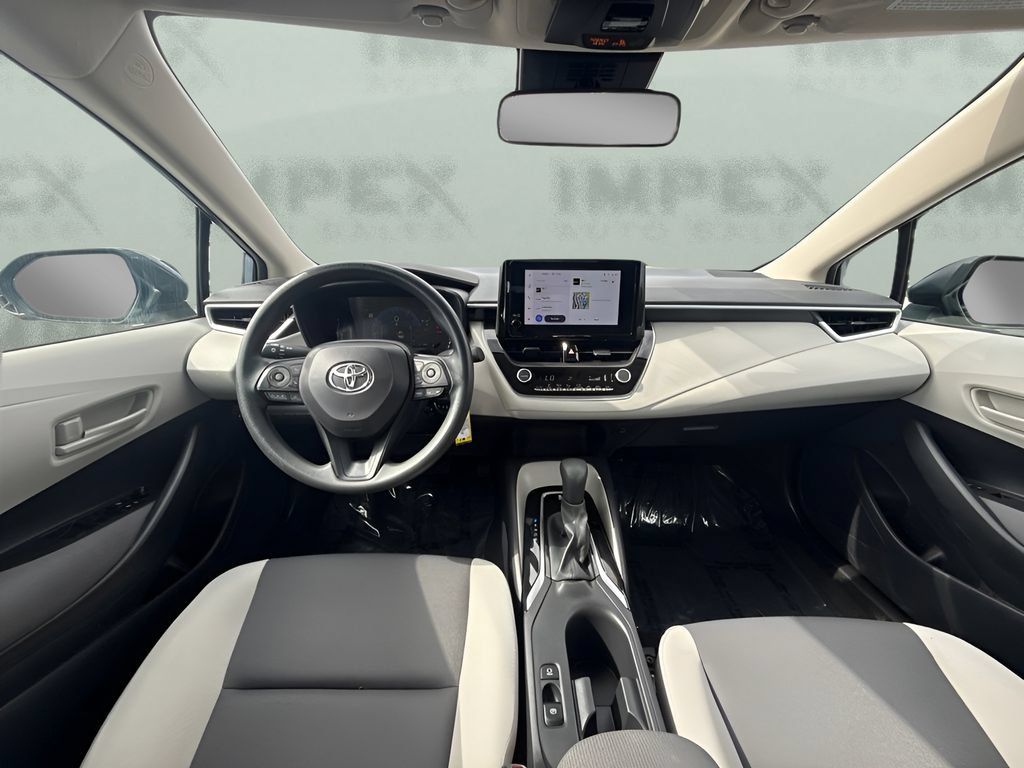 Used 2026 Toyota Corolla LE FWD image 11