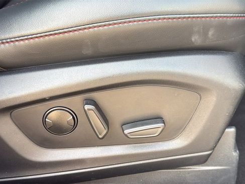 Used 2025 Ford Explorer ST-Line image 32