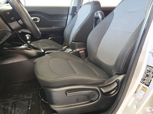 Used 2018 Kia Soul + FWD image 19
