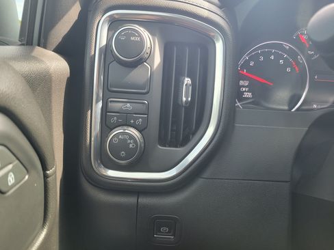 Certified 2021 Chevrolet Silverado 1500 LT RWD image 22