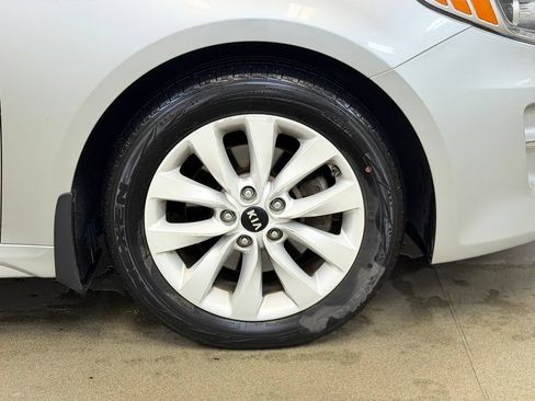 Used 2018 Kia Optima EX FWD image 4