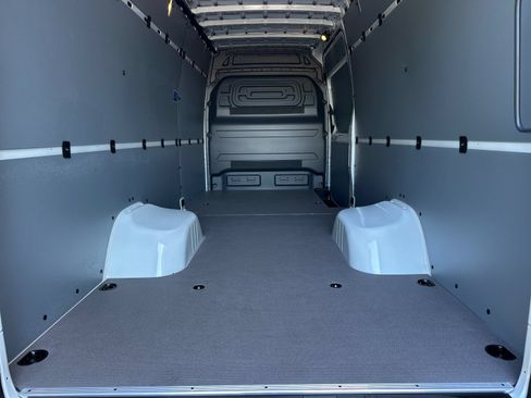 Used 2026 Mercedes-Benz Sprinter 3500 image 14