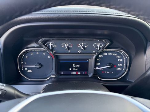 Used 2022 GMC Sierra 1500 Elevation image 13