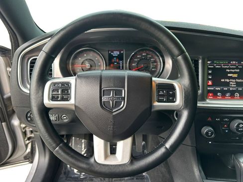 Used 2014 Dodge Charger R/T RWD image 12