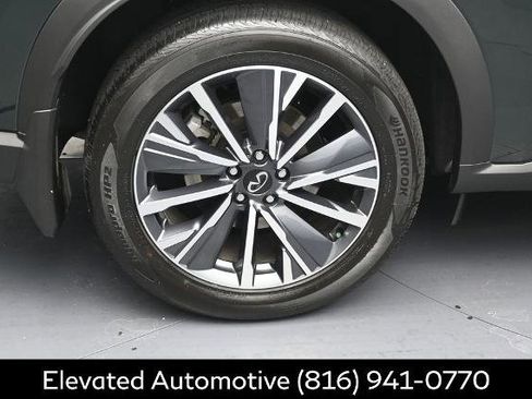 Certified 2026 INFINITI QX60 Luxe w/ Cargo Package AWD/4WD image 5