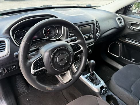 Used 2018 Jeep Compass Sport FWD image 24