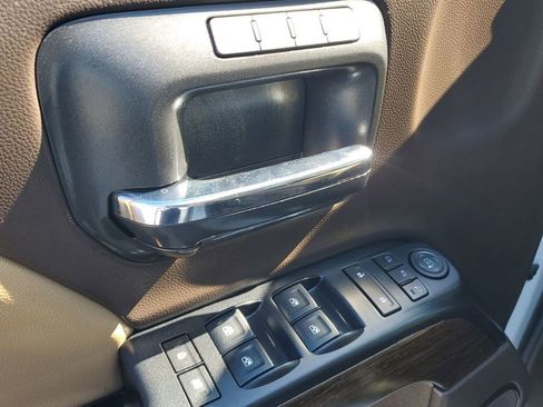 Used 2018 GMC Sierra 1500 Denali image 46