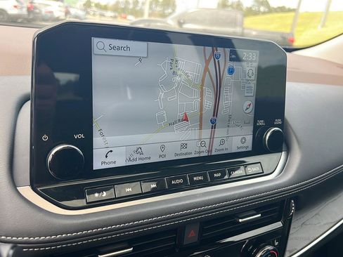 Used 2023 Nissan Rogue Platinum w/ Platinum Premium Package image 27