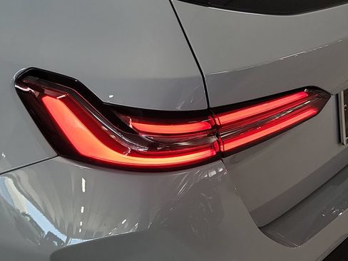 New 2027 BMW M5 Touring AWD/4WD image 22