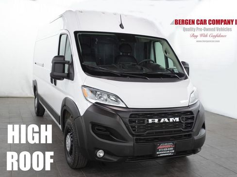 Used 2025 RAM ProMaster 2500 w/ Convenience Group FWD image 1