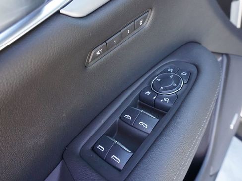 New 2025 Cadillac XT5 Premium Luxury image 16