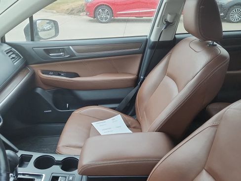 Used 2018 Subaru Outback 2.5i Touring w/ Popular Package #3 image 9