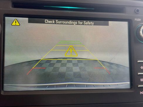 Used 2017 Chevrolet Traverse LT w/ Style and Technology Package FWD image 21