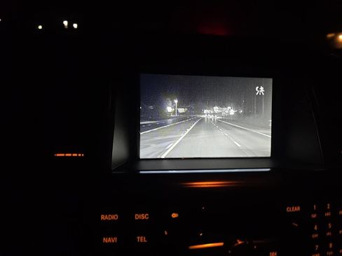 Used 2014 Mercedes-Benz GL 550 4MATIC image 79