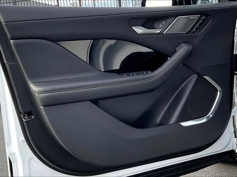 New 2024 Jaguar I-PACE R-Dynamic HSE image 23