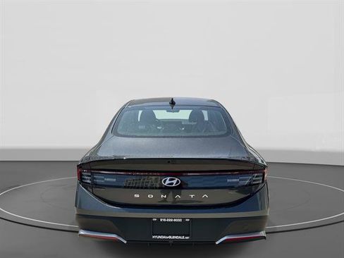 New 2026 Hyundai Sonata SE FWD image 5