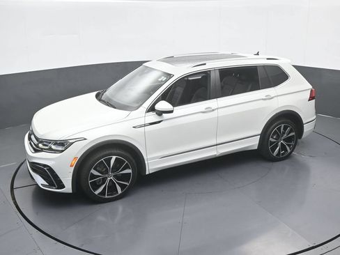 Used 2023 Volkswagen Tiguan SEL R-Line AWD/4WD image 56