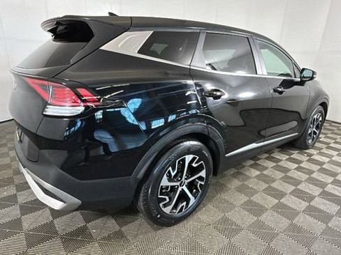Used 2023 Kia Sportage EX FWD image 3