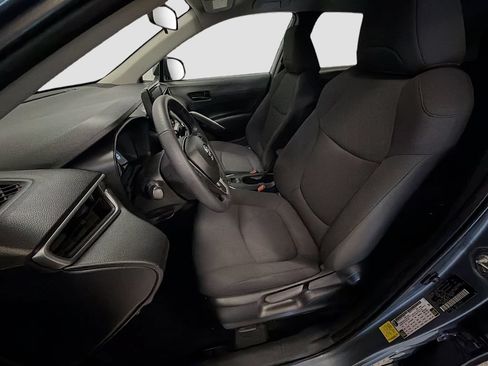 Used 2022 Toyota Corolla Cross LE AWD/4WD image 19