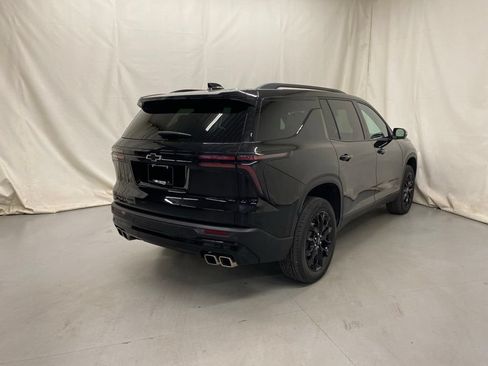Used 2024 Chevrolet Traverse LT w/ Midnight/Sport Edition AWD/4WD image 6