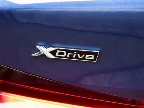 Used 2023 BMW 530i xDrive w/ Premium Package image 11