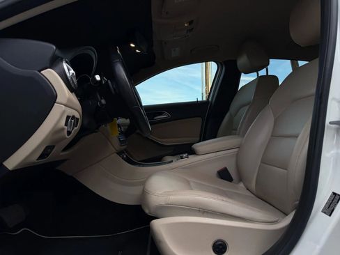 Used 2015 Mercedes-Benz GLA 250 4MATIC image 40