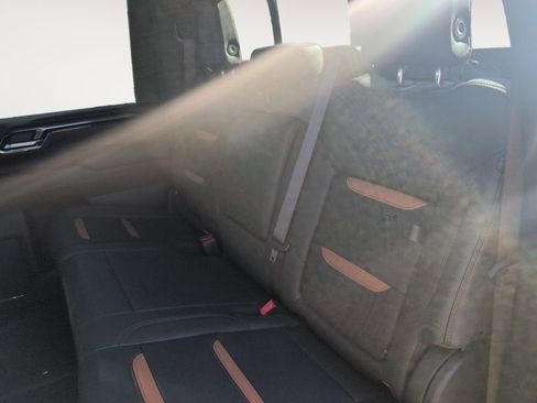 Used 2025 GMC Sierra 2500 AT4 w/ AT4 Premium Plus Package image 13