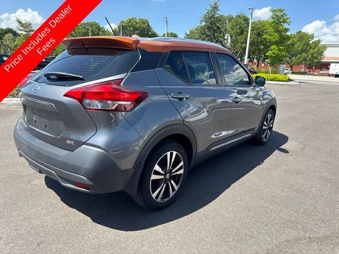 Used 2019 Nissan Kicks SR w/ SR Premium Package FWD image 5