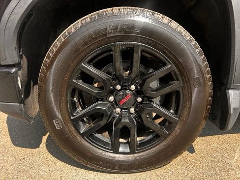 Used 2024 GMC Sierra 1500 Pro w/ Graphite Edition AWD/4WD image 30
