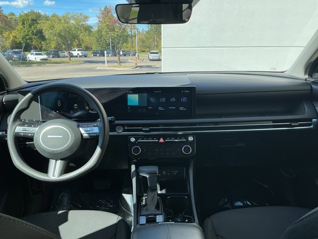 Certified 2025 Hyundai Tucson SEL FWD image 18