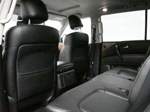Used 2022 Nissan Armada SL AWD/4WD image 12