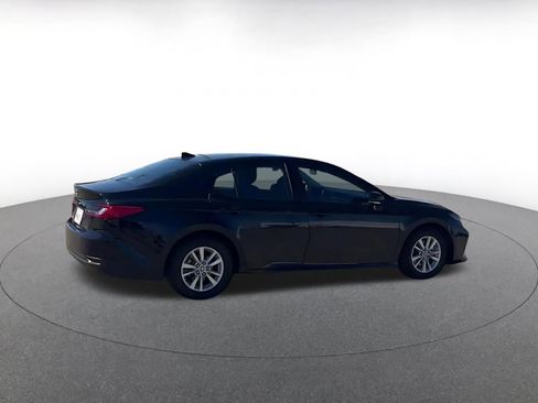 Used 2025 Toyota Camry LE image 15