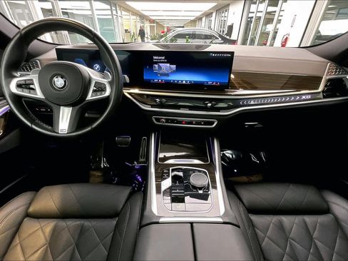 Used 2025 BMW X6 xDrive40i image 15