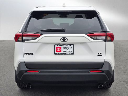 Used 2025 Toyota RAV4 LE image 4