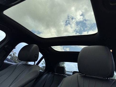 Used 2018 Mercedes-Benz E 300 image 25